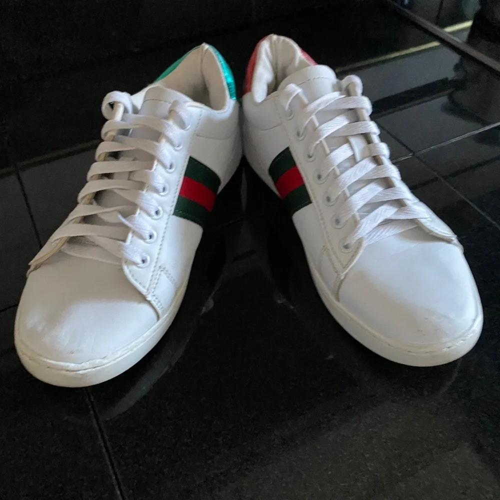 Gucci White WOMEN'S ACE SNEAKER WITH BEE - Picture 8 of 12